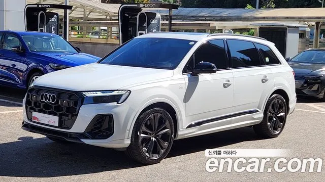 Фотография автомобиля — Audi Q7 4M