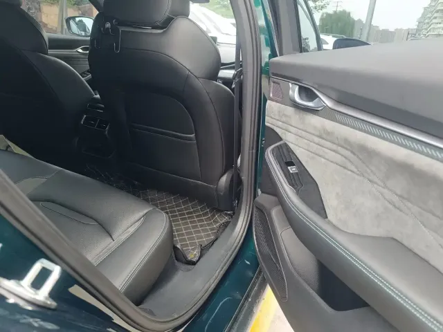 Geely Xingrui — Фото автомобиля 14