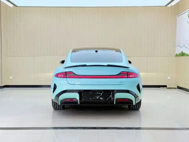 Xiaomi Auto Xiaomi SU7 2024 RWD Long Range Intelligent Driving Edition — Фото автомобиля 5