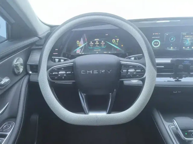 Chery Arrizo 8 — Фото автомобиля 15