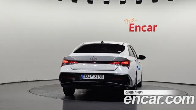 Hyundai AVANTE Smart — Фото автомобиля 4