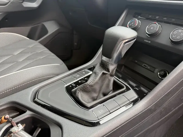 Volkswagen Tiguan L — Фото автомобиля 18