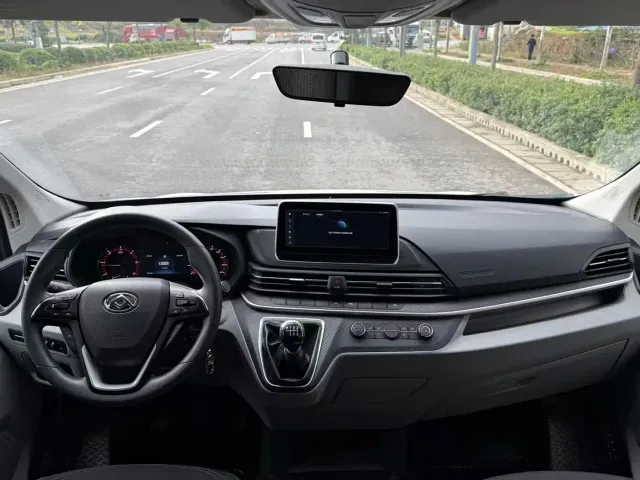 Maxus Xintu V90 — Фото автомобиля 7