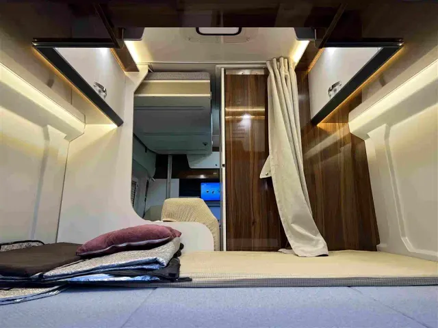 Maxus SAIC Maxus MAXUS V90 RV — Фото автомобиля 18