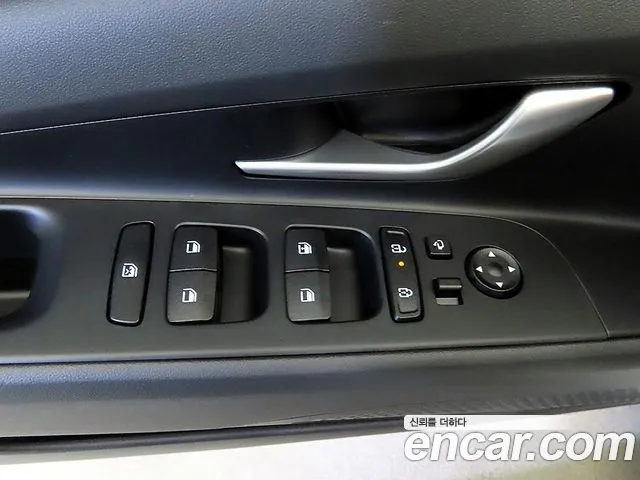 Hyundai Avante CN7 — Фото автомобиля 15