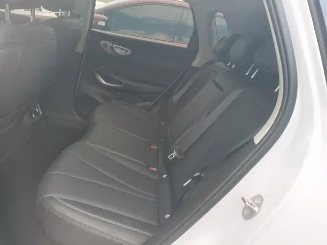 BYD Sealion 05 EV — Фото автомобиля 16