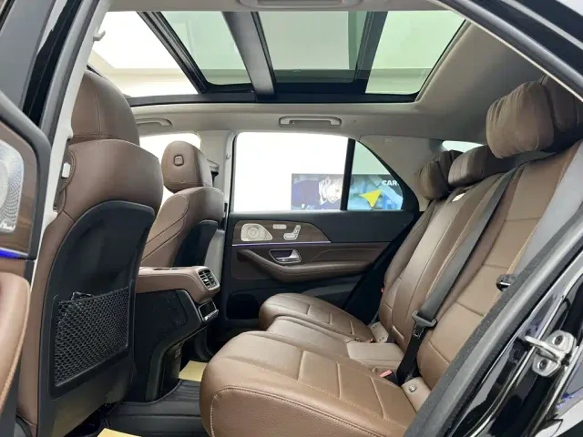 Mercedes-Benz GLE-Class — Фото автомобиля 26