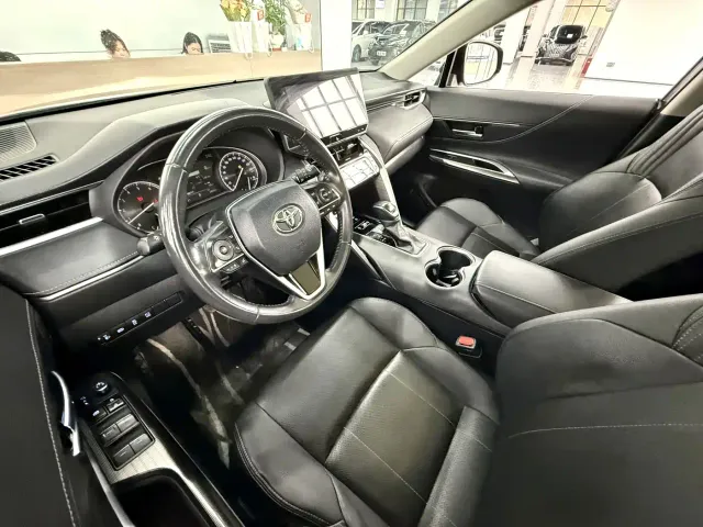 Toyota Harrier — Фото автомобиля 9