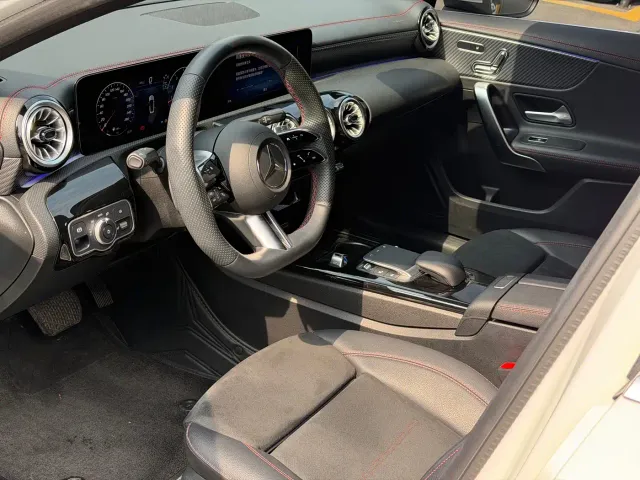Mercedes-Benz A-Class — Фото автомобиля 10