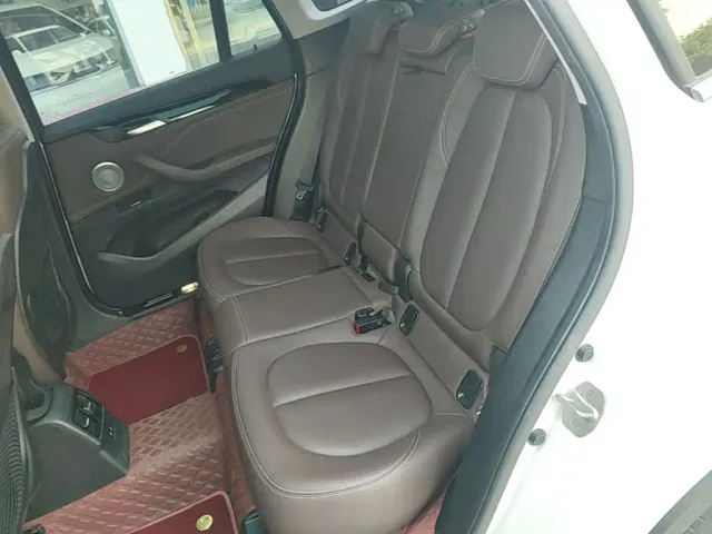 BMW X1 — Фото автомобиля 16