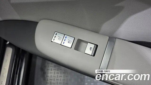Hyundai Grandeur GN7 — Фото автомобиля 18