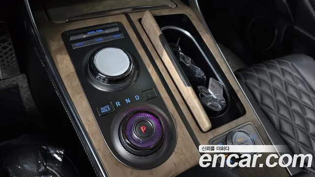 Genesis GV80 — Фото автомобиля 12