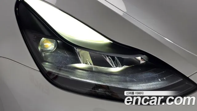 Tesla Model Y — Фото автомобиля 7