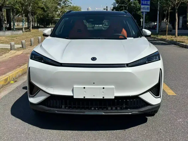 Dongfeng Fengshen L7 — Фото автомобиля 2
