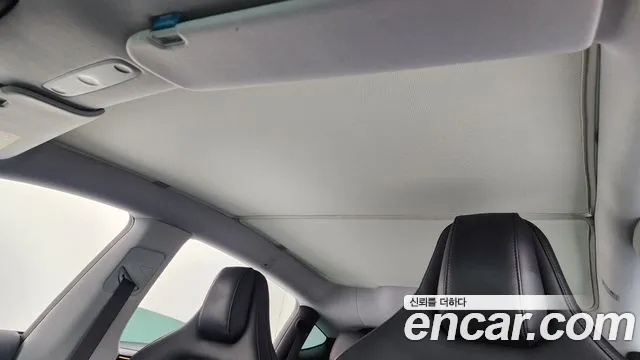 Tesla Model Y — Фото автомобиля 3