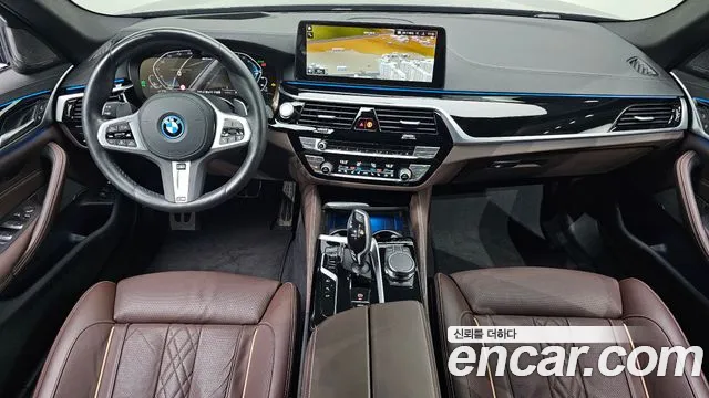 BMW 5-Series 5 серия (G30) — Фото автомобиля 6