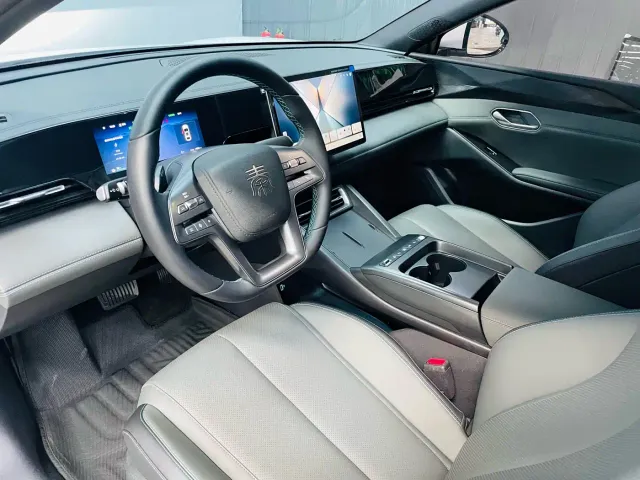 BYD Qin L 2025 EV 470KM Leading Edition — Фото автомобиля 20