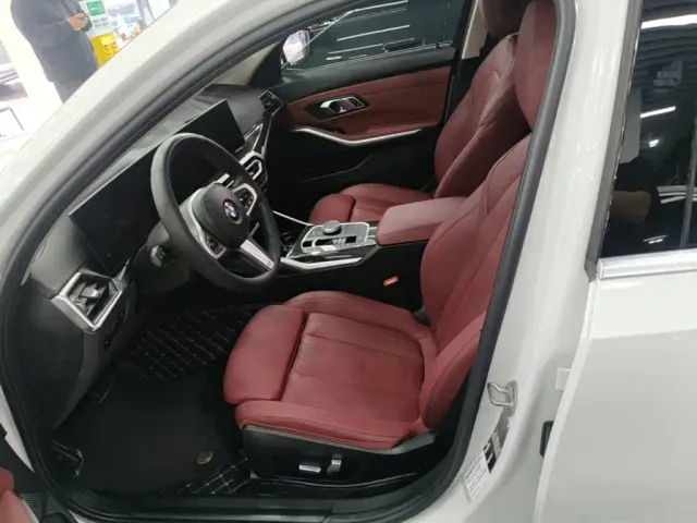 BMW 3 Series — Фото автомобиля 14
