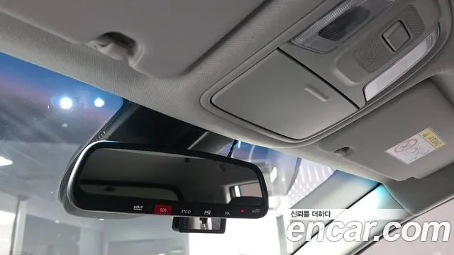 Kia Niro — Фото автомобиля 17