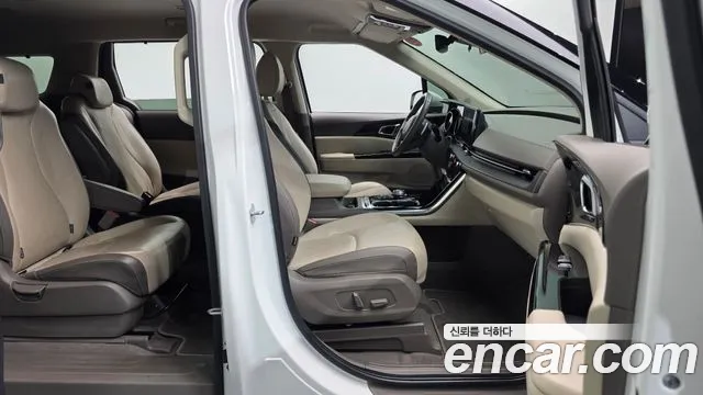 Kia Carnival 4th Gen — Фото автомобиля 11