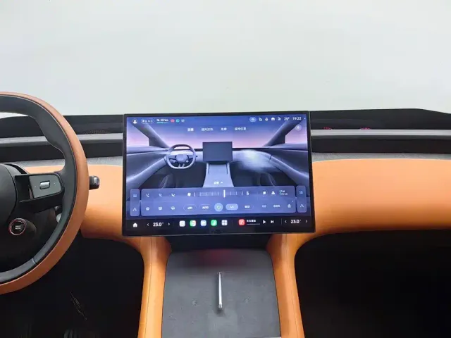 Xiaomi YU7 — Фото автомобиля 12