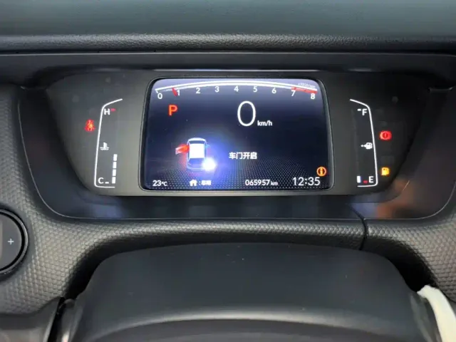 Honda Fit — Фото автомобиля 11