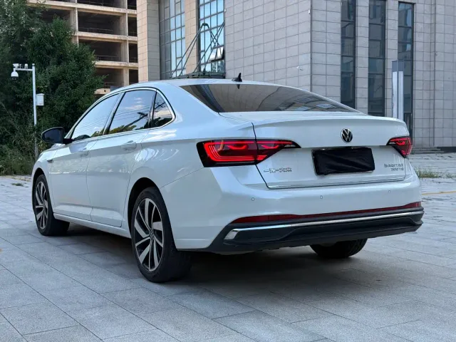 Volkswagen Sagitar — Фото автомобиля 12