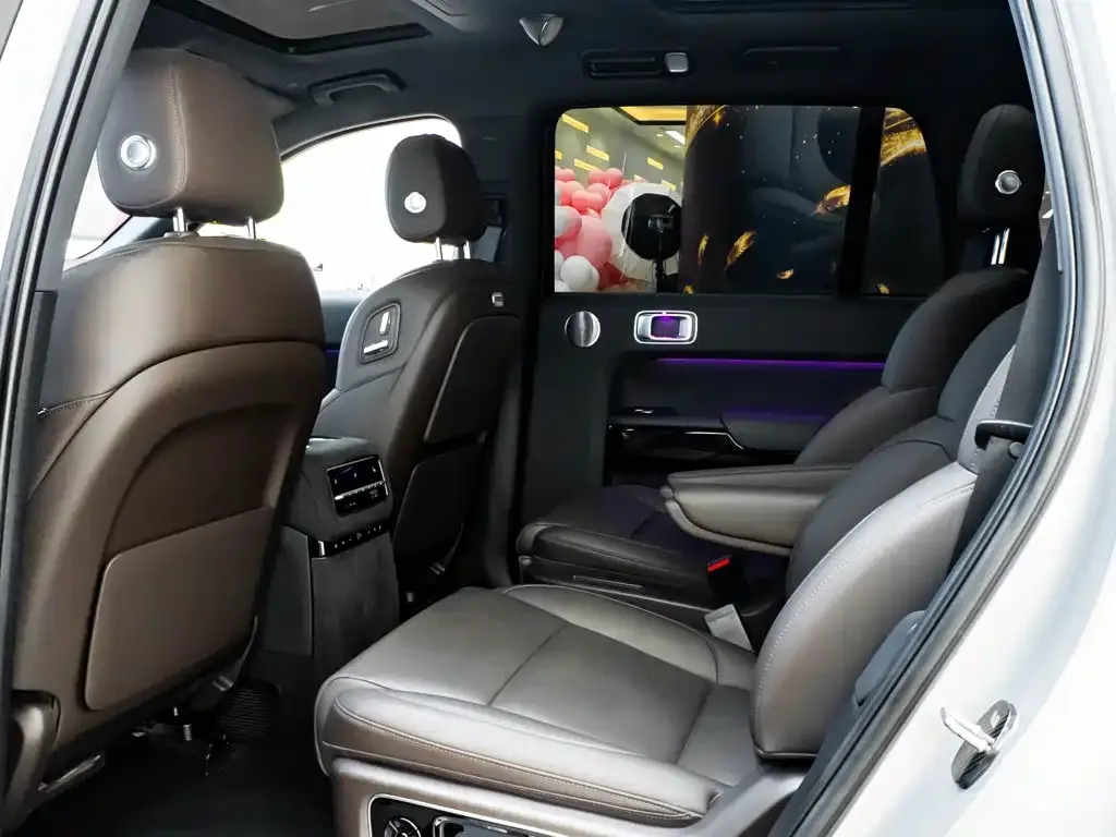 Li Auto Li Xiang L9 2022 Max — Фото автомобиля 27