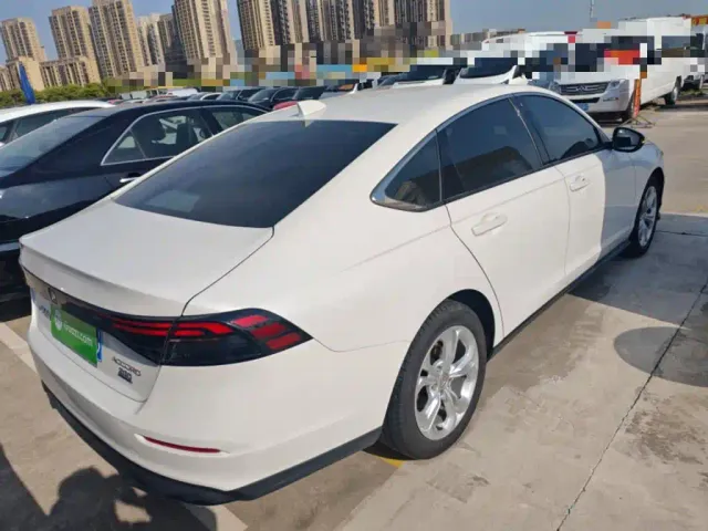 Honda Accord — Фото автомобиля 4
