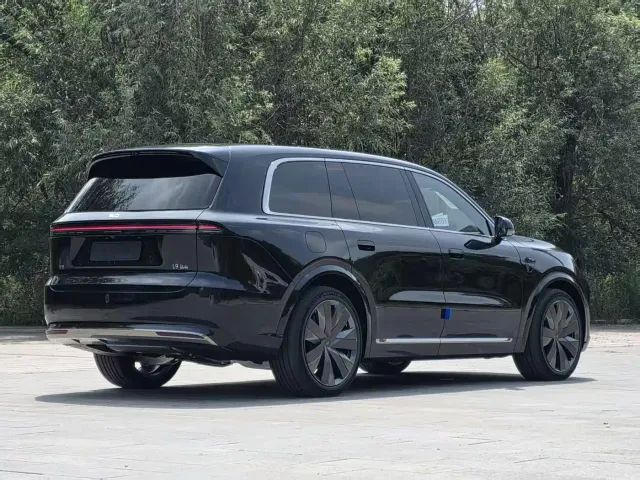 Li Auto L9 — Фото автомобиля 5