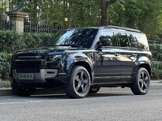 Фотография автомобиля — Land Rover Defender