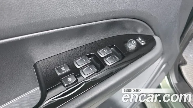 KG_Mobility_Ssangyong Rexton Новый Rexton Sport Дизель 2.2 4WD — Фото автомобиля 12