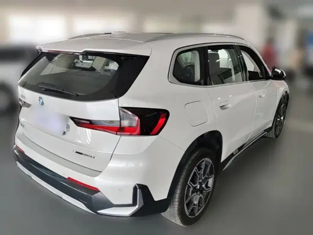 BMW X1 — Фото автомобиля 4