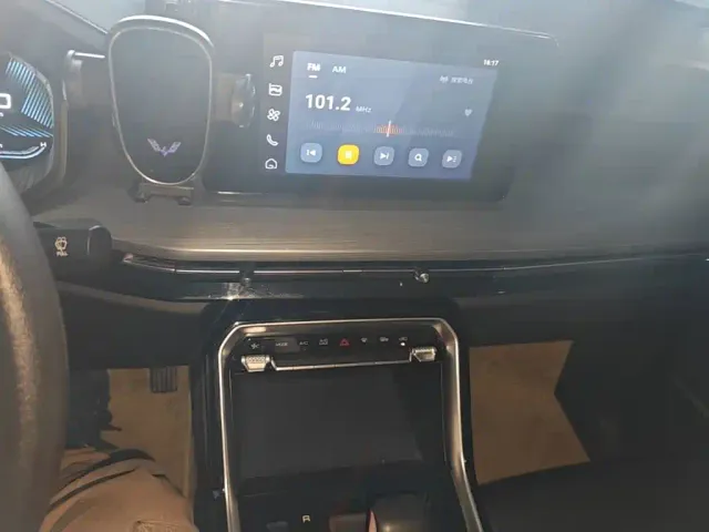 Wuling Asta — Фото автомобиля 12