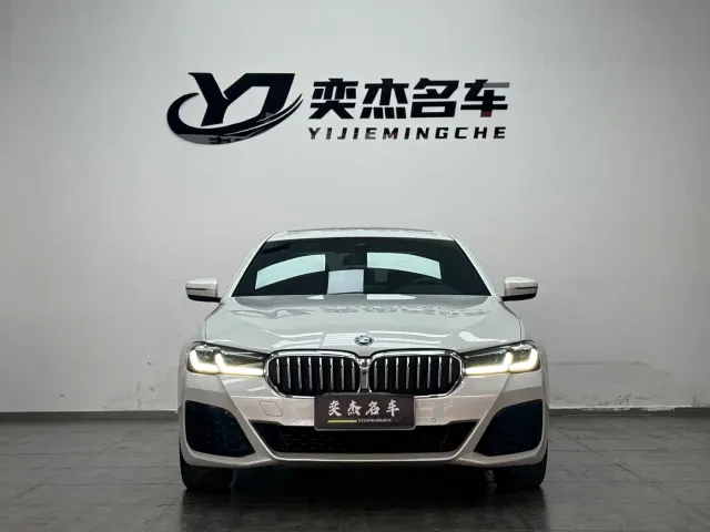 BMW 5 Series — Фото автомобиля 2