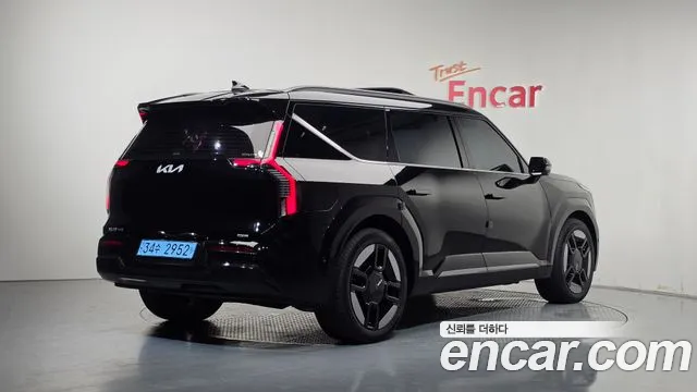 Kia EV9 — Фото автомобиля 2
