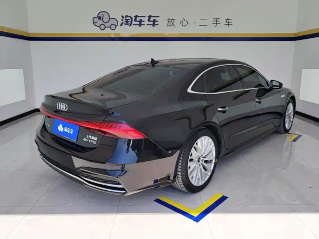 Audi A7L — Фото автомобиля 3