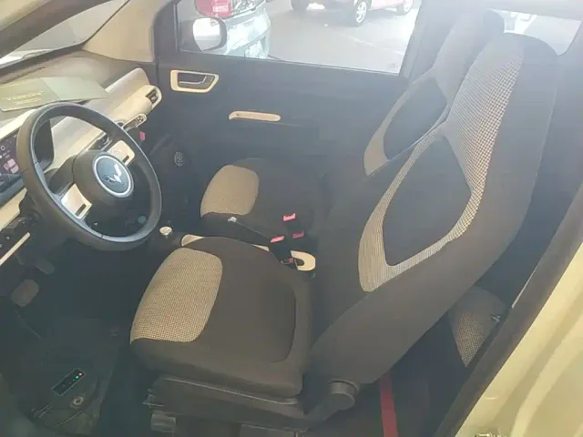 Wuling Hongguang Mini EV — Фото автомобиля 14