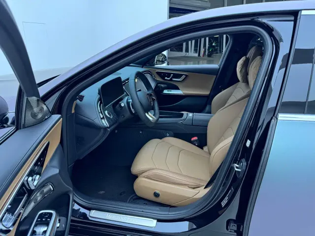 Mercedes-Benz E-Class — Фото автомобиля 7