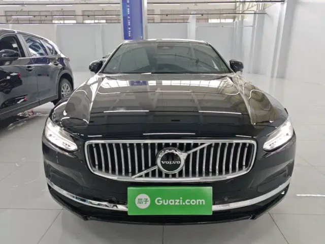 Volvo S90 — Фото автомобиля 2