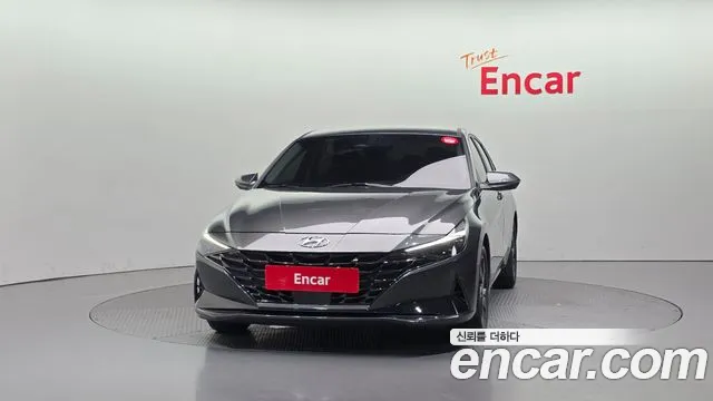 Hyundai AVANTE Avante (CN7) — Фото автомобиля 3