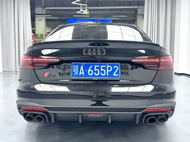Audi S4 — Фото автомобиля 5