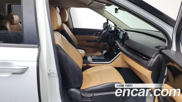 Kia Canival Carnival 4 поколение Дизель 9 мест Prestige — Фото автомобиля 11