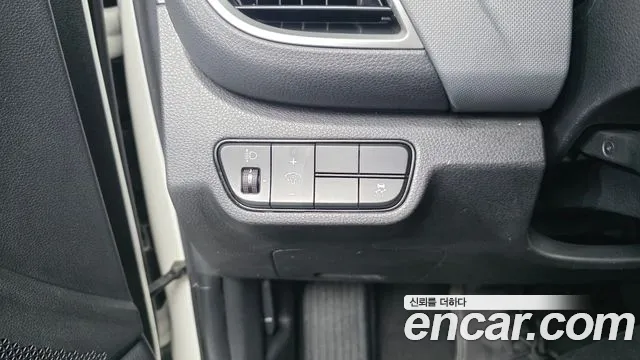Kia Seltos — Фото автомобиля 24