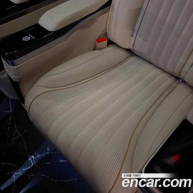 Kia Carnival — Фото автомобиля 12