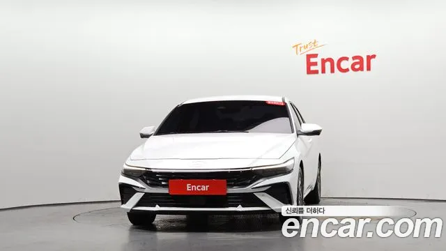 Hyundai Avante — Фото автомобиля 3
