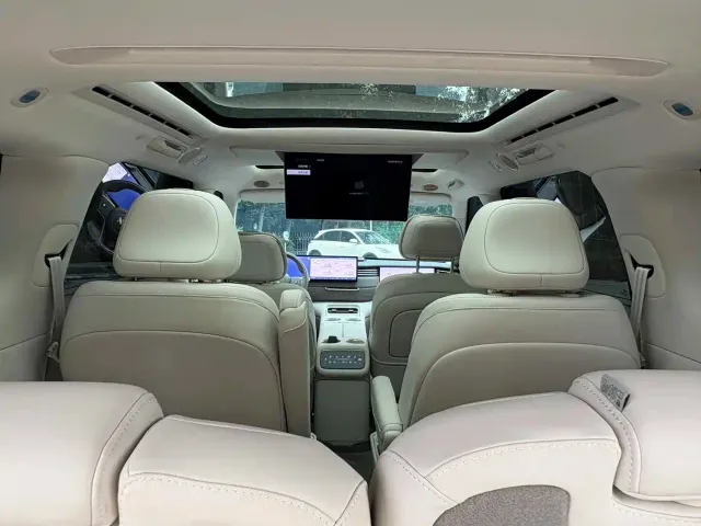 IM Motors LS9 — Фото автомобиля 14