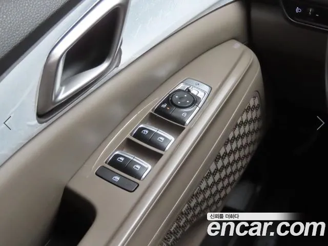 Kia Carnival Generation 4 — Фото автомобиля 14