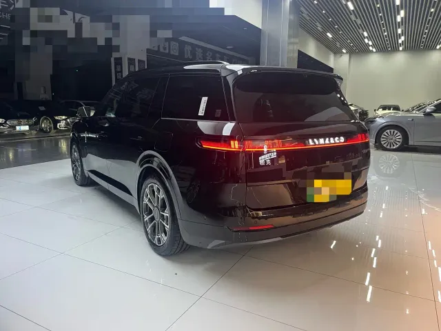 Lynk & Co 900 — Фото автомобиля 20