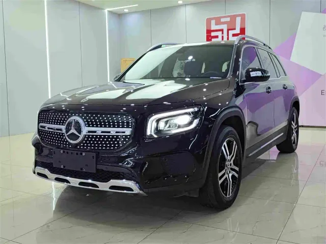 Фотография автомобиля — Mercedes-Benz GLB-Class